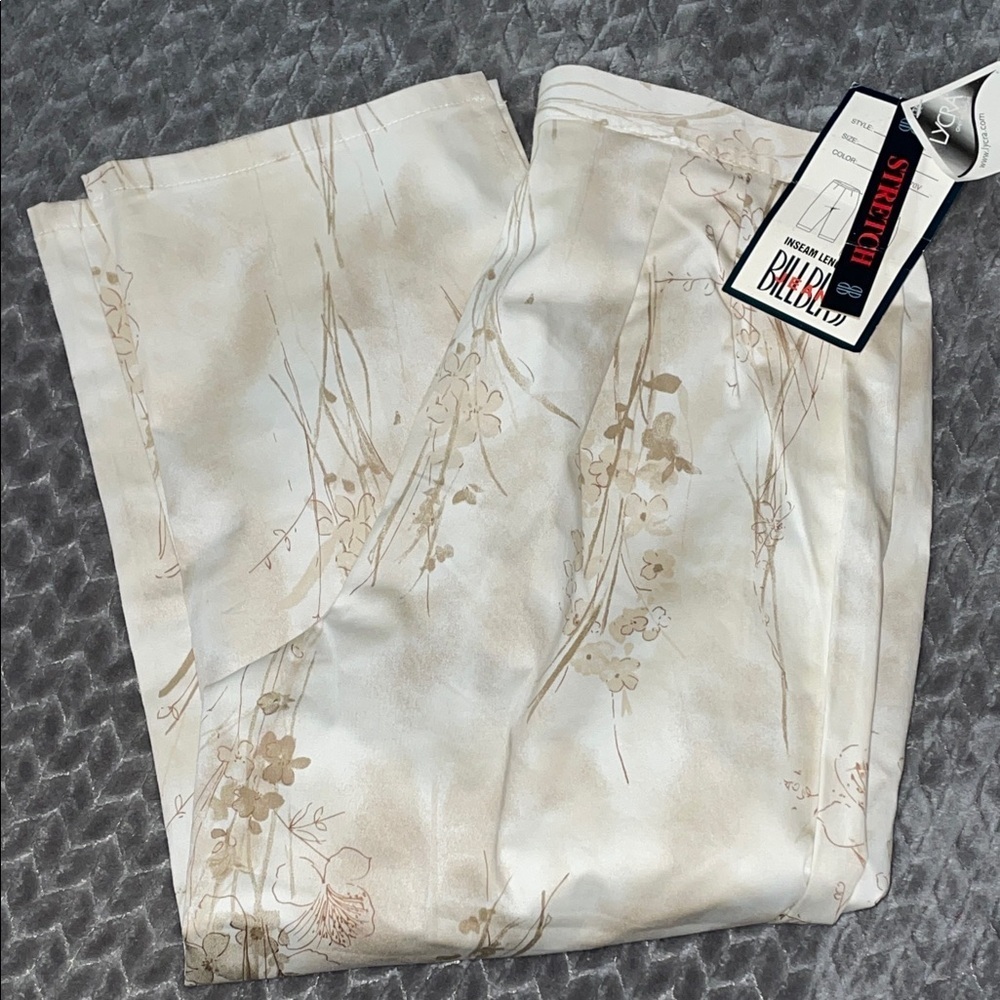 NWT Bill Blass Floral Print Capris.  Size 10.  Cotton/Lycra Blend.  Cream/Brown.